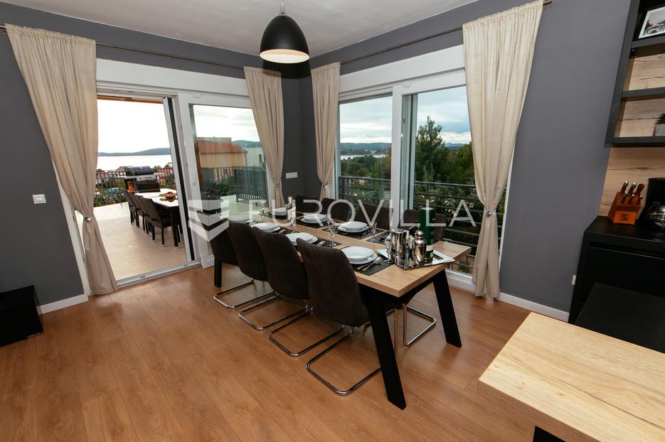 Casa In vendita -  Šibenik - Okolica
