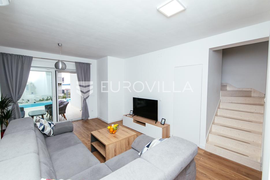 Casa In vendita -  Šibenik - Okolica