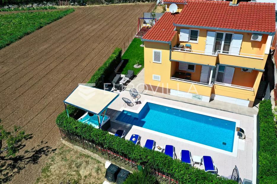 Maison À vendre -  Kaštela