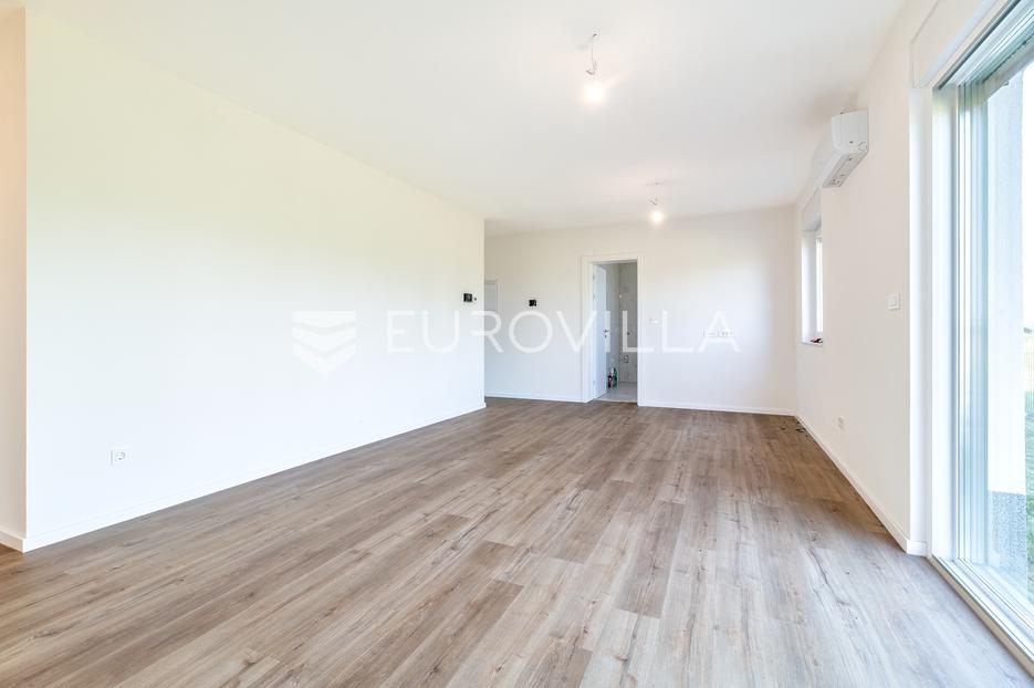 Lokal użytkowy Na sprzedaż - Zagrebačka Velika Gorica - Okolica - foto 2/10
