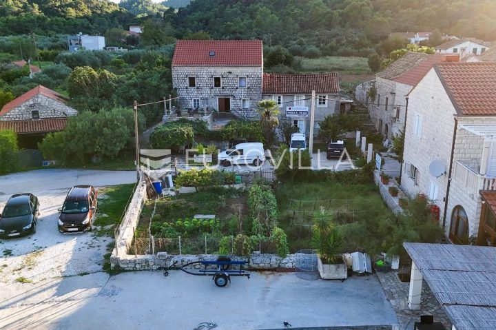 Maison à vendre 110 m² – Broce
