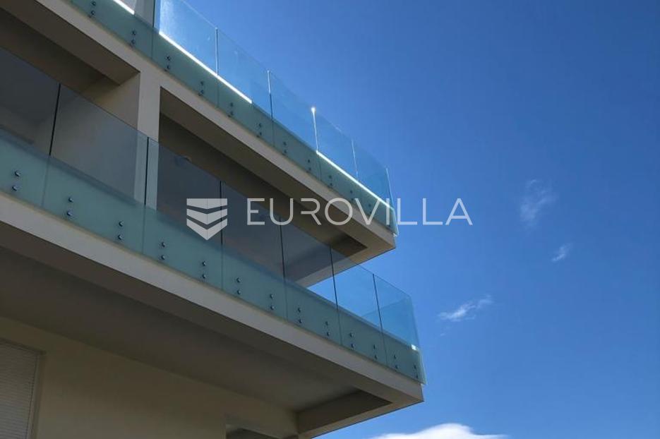 Flat For sale -  Povljana