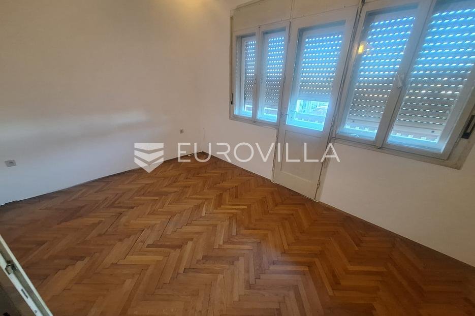 Casa In vendita -  Karlovac