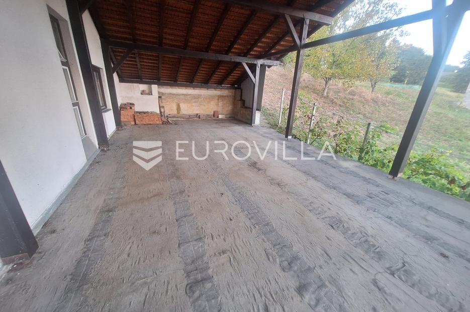 Casa In vendita -  Karlovac