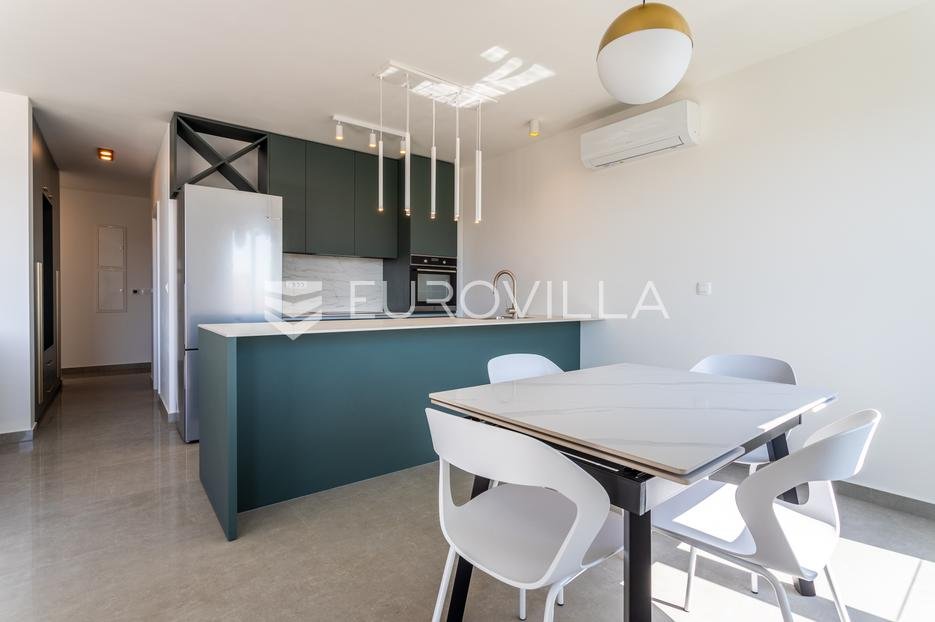 Appartement À vendre - Splitsko-dalmatinska Kaštela - foto 1/15
