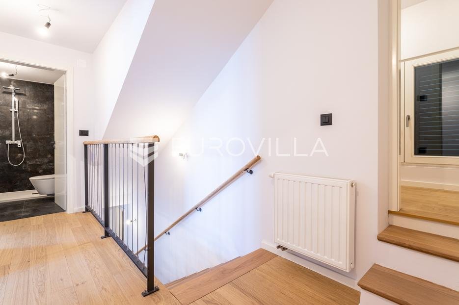 House For sale - Splitsko-dalmatinska Selca