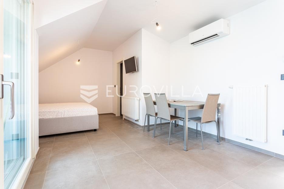 House For sale - Splitsko-dalmatinska Selca