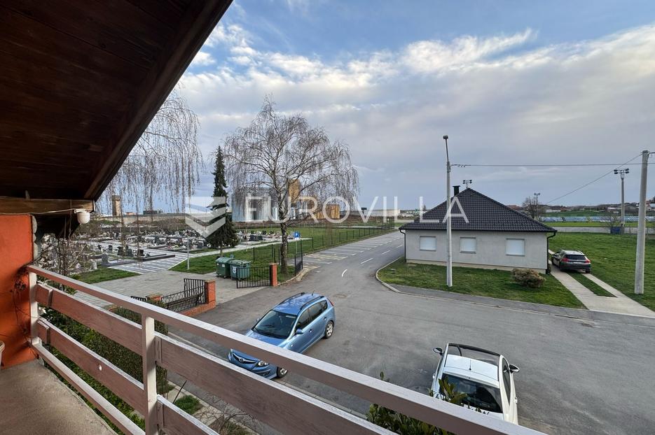 House For sale - Osječko-baranjska Đakovo