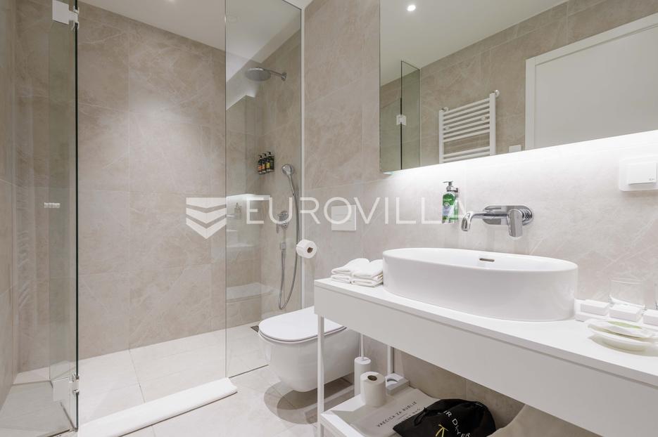 Appartement À vendre -  Umag