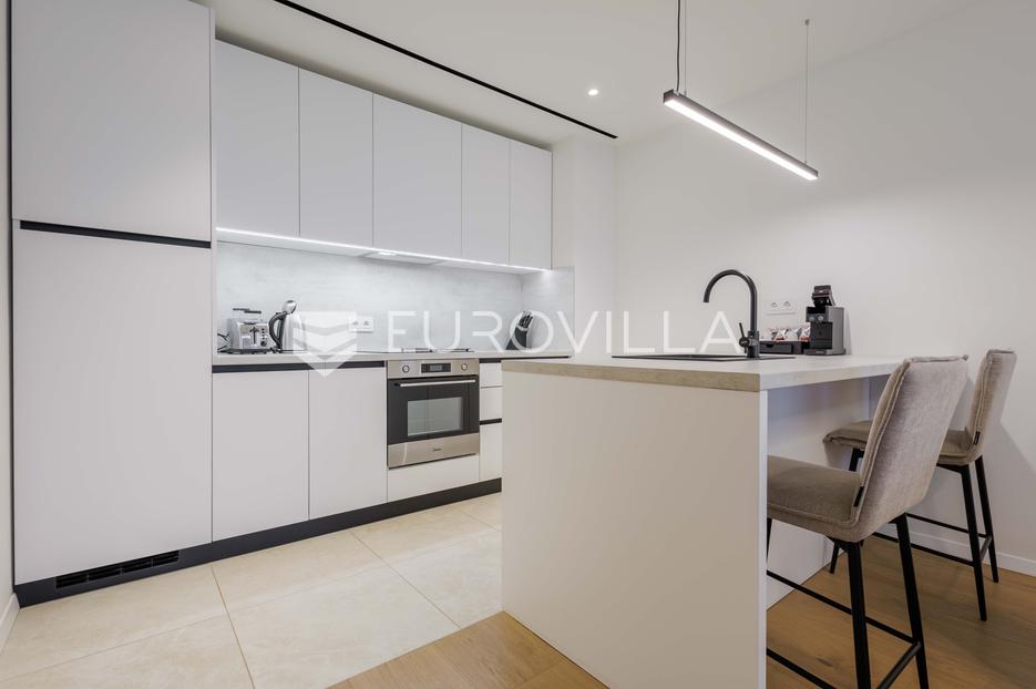 Appartement À vendre -  Umag