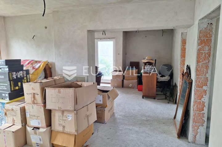 Casa in vendita 289 m² – Udbinja