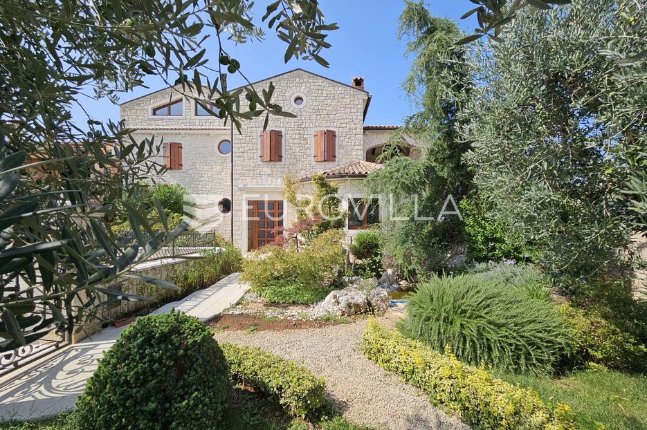 Casa In vendita - Poreč - foto 1/28