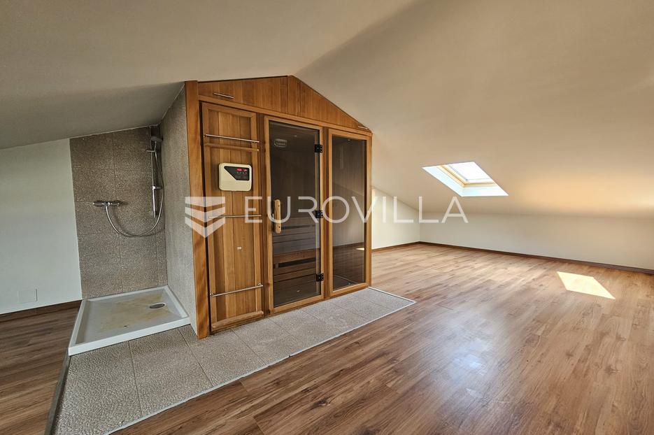 Casa In vendita -  Poreč