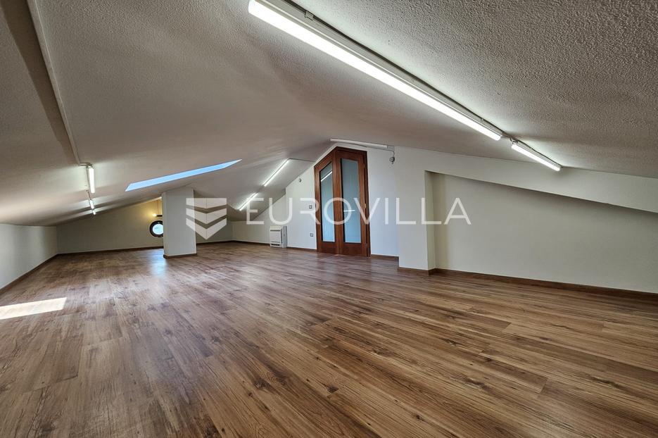 Casa In vendita -  Poreč