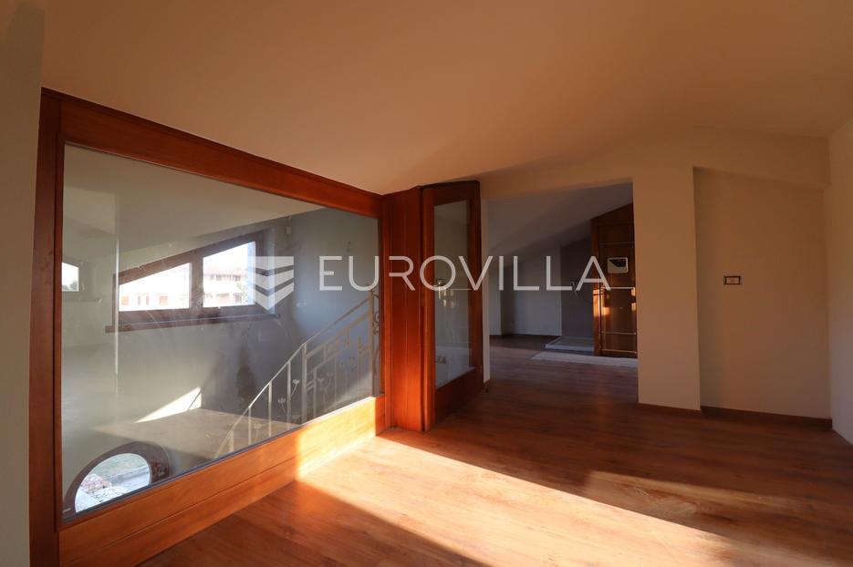 Casa In vendita -  Poreč