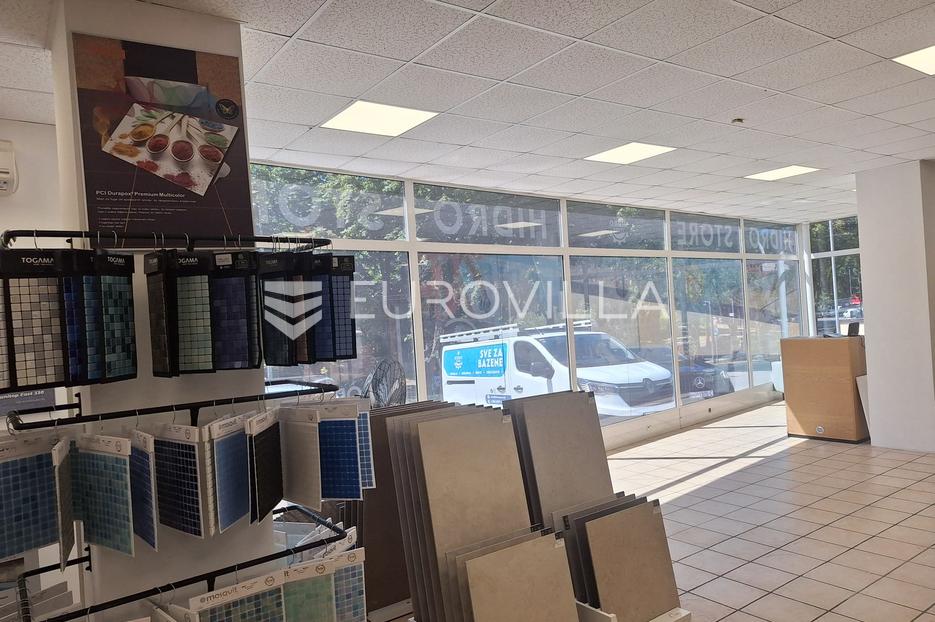 Poslovni prostor Na prodaju - Istarska Pula