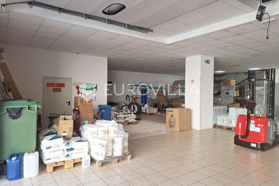 Poslovni prostor Na prodaju - Istarska Pula