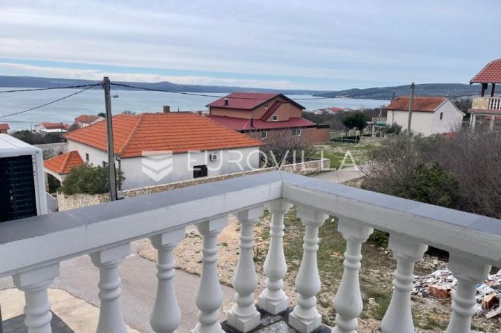 Dom na predaj 303 m² – Maslenica