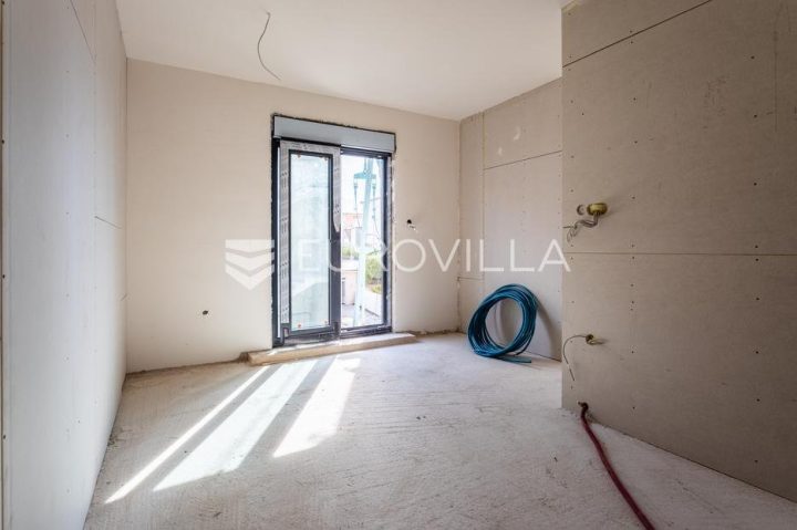 Appartement à vendre 34 m² – Podstrana