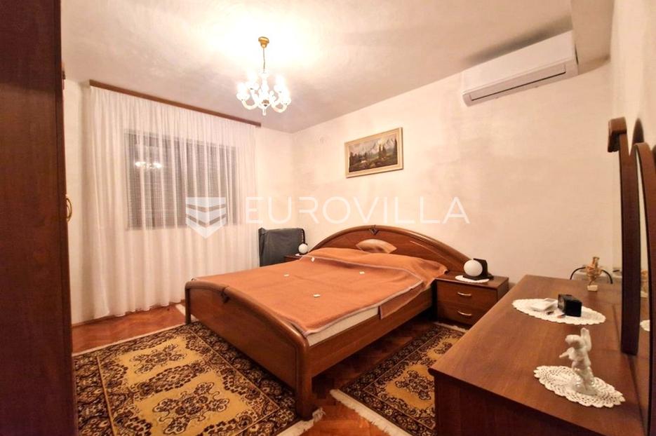 Kuća Na prodaju -  Vir