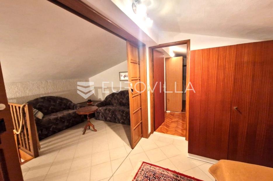 Kuća Na prodaju -  Vir