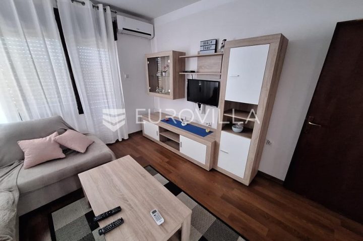 Hiša na predaj 440 m² – Gornje Taborište