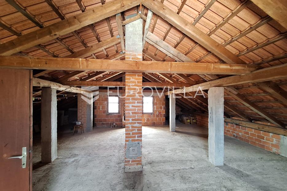 Dom Na sprzedaż - Karlovačka Slunj