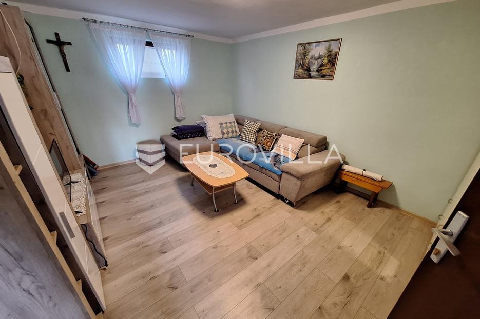 Maison À vendre -  Slunj