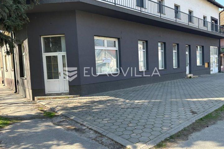 Poslovni prostori na predaj 140 m² – Centar