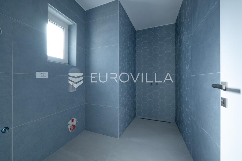 Maison À vendre - Istarska Ližnjan