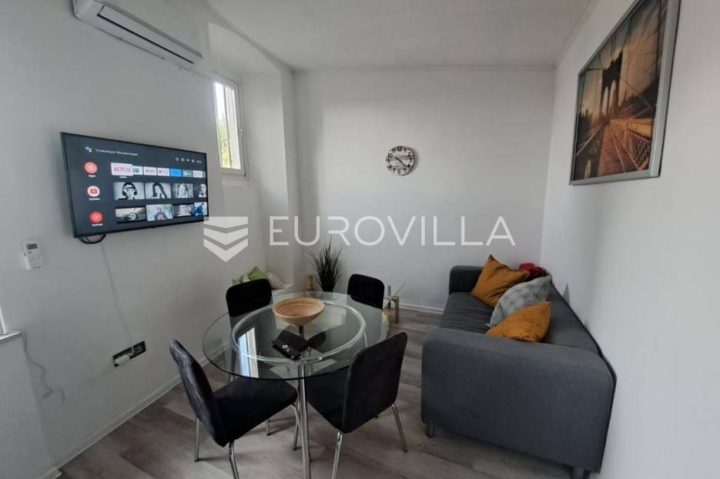 Flat for sale 40 m² – Centar