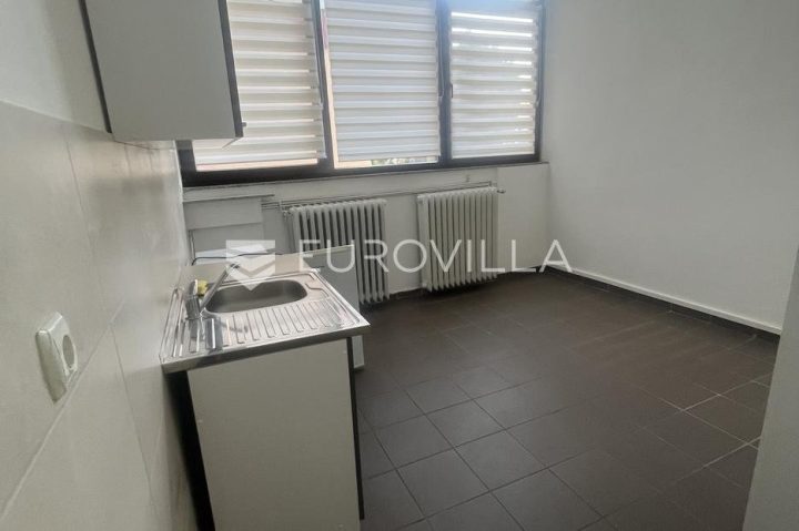 Lokal użytkowy Do wynajęcia - Brodsko-posavska Slavonski Brod - foto 5/7