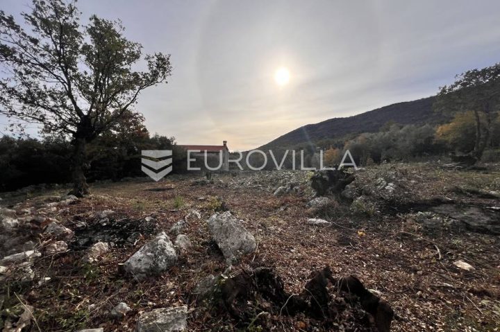 Zemljište na prodaju 1017 m² – Skitača
