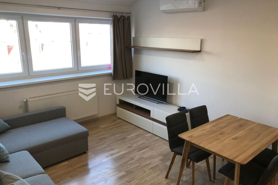 Flat For sale -  Donji Grad