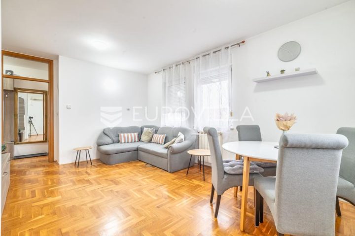 Stan na prodaju 42 m² – Kajzerica