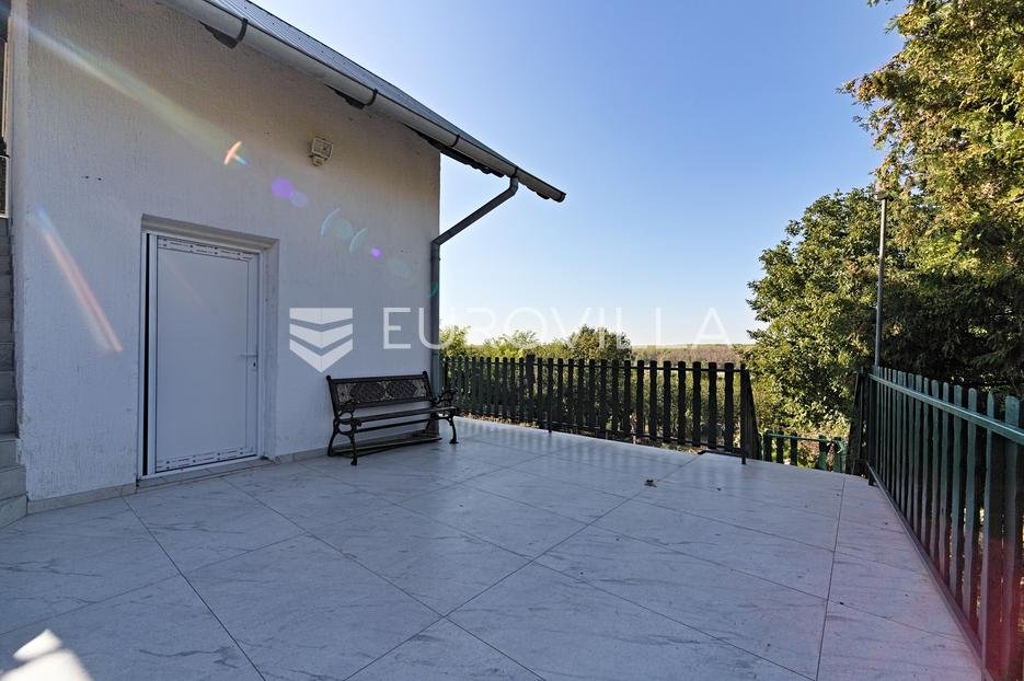 Casa In vendita - Osječko-baranjska Erdut