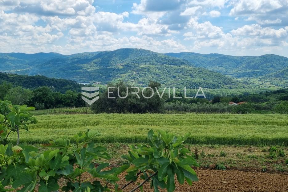 Zemljište Na prodaju -  Buzet