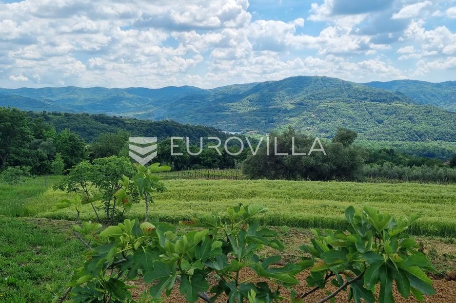 Zemljište Na prodaju -  Buzet