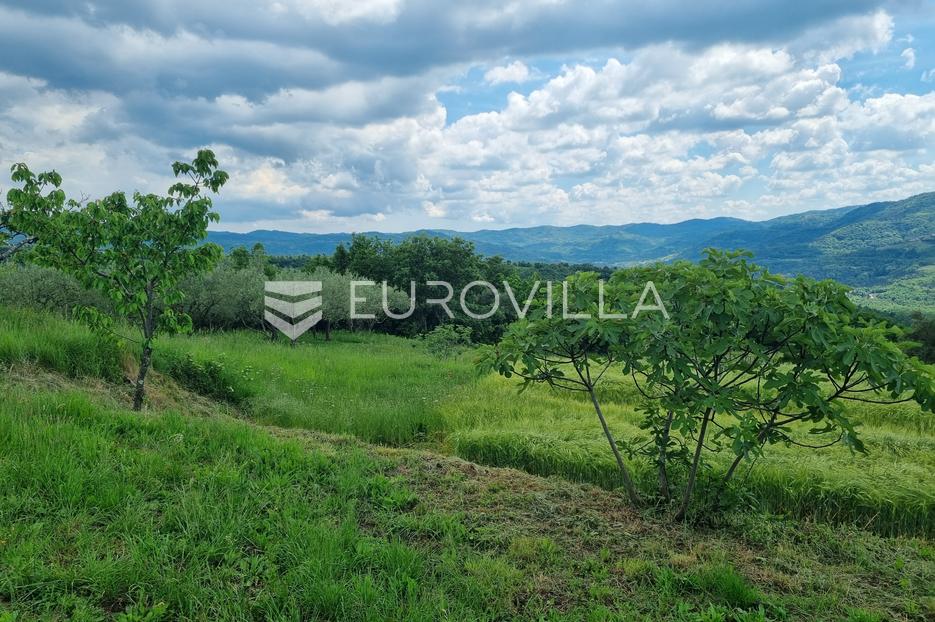 Zemljište Na prodaju -  Buzet