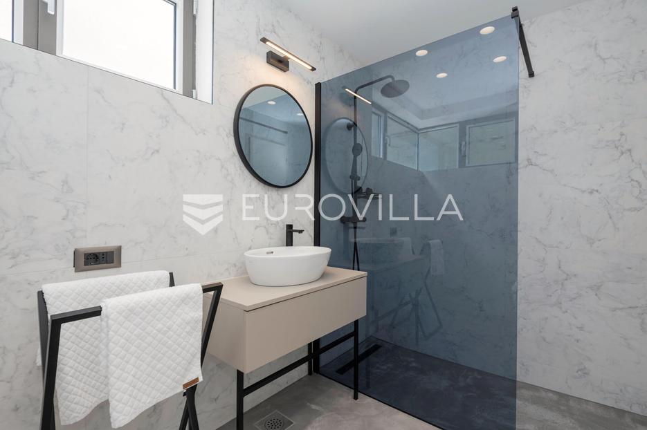 House For sale -  Makarska