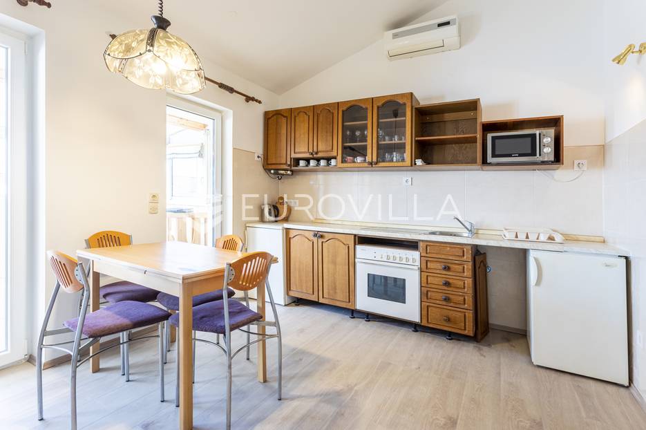 Stan Na prodaju -  Vodice