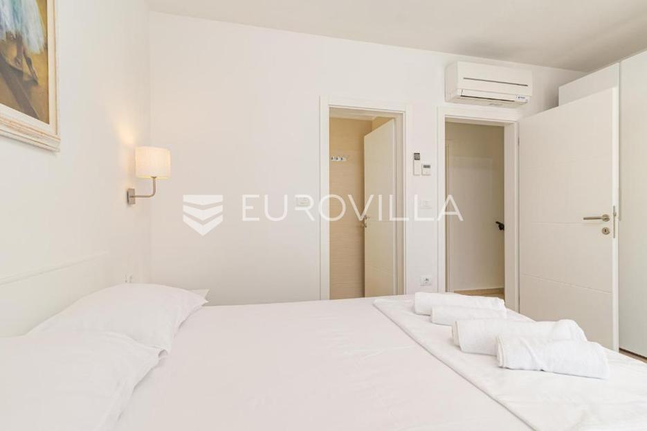 Apartment Zu verkaufen -  Ližnjan