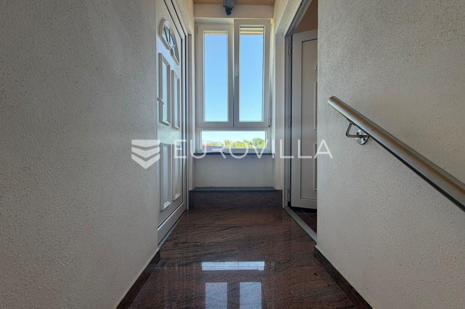 Dom Na sprzedaż -  Vir