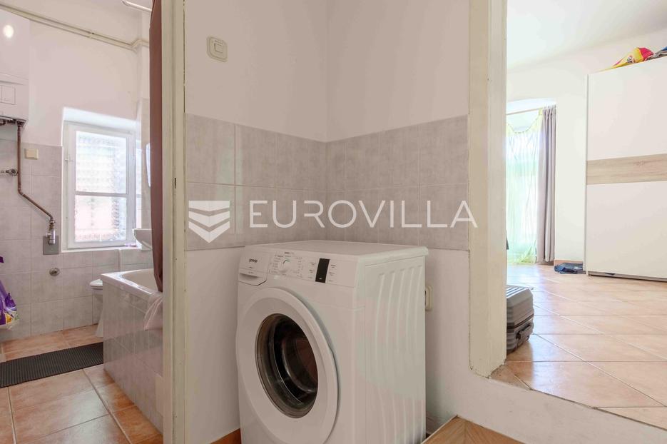 Apartma Na predaj -  Pula
