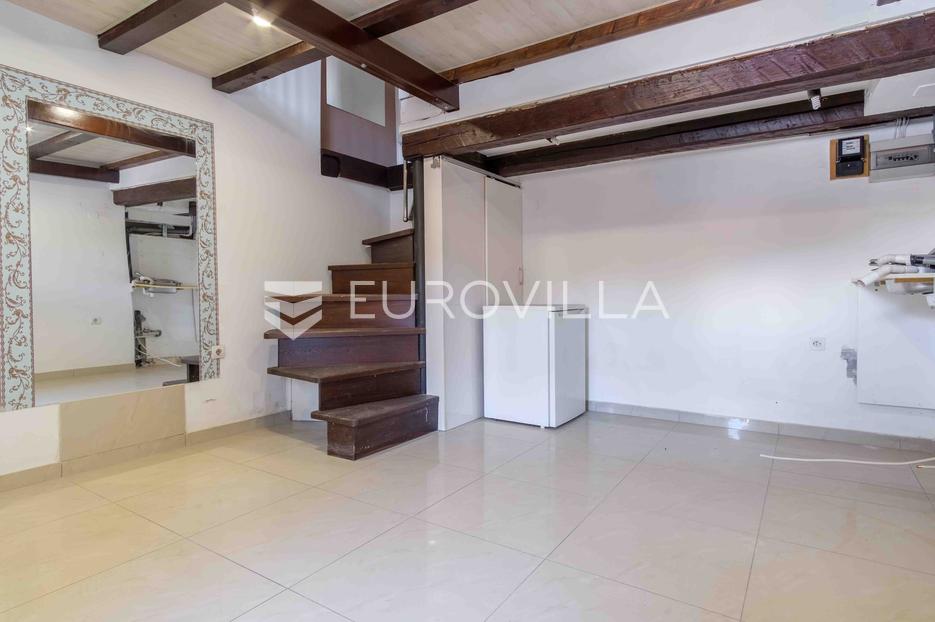 Apartma Na predaj -  Pula
