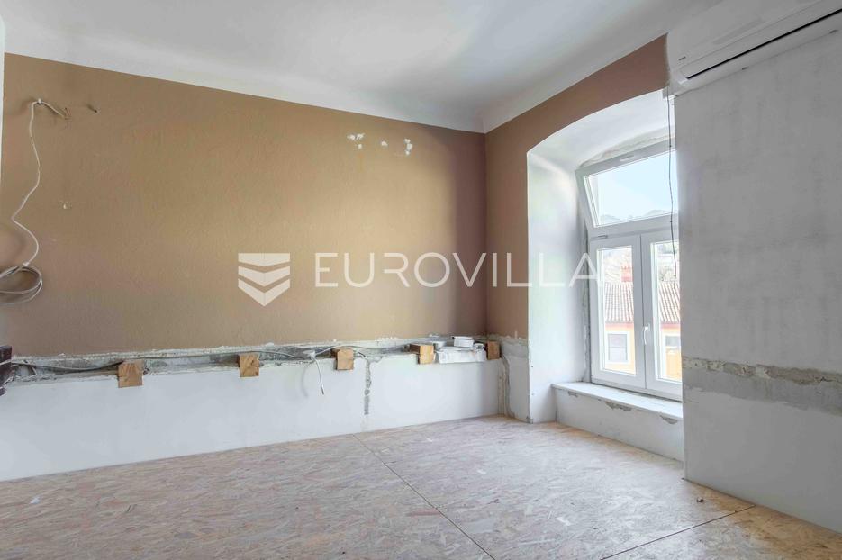 Apartma Na predaj -  Pula