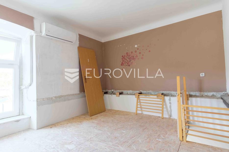 Apartma Na predaj -  Pula