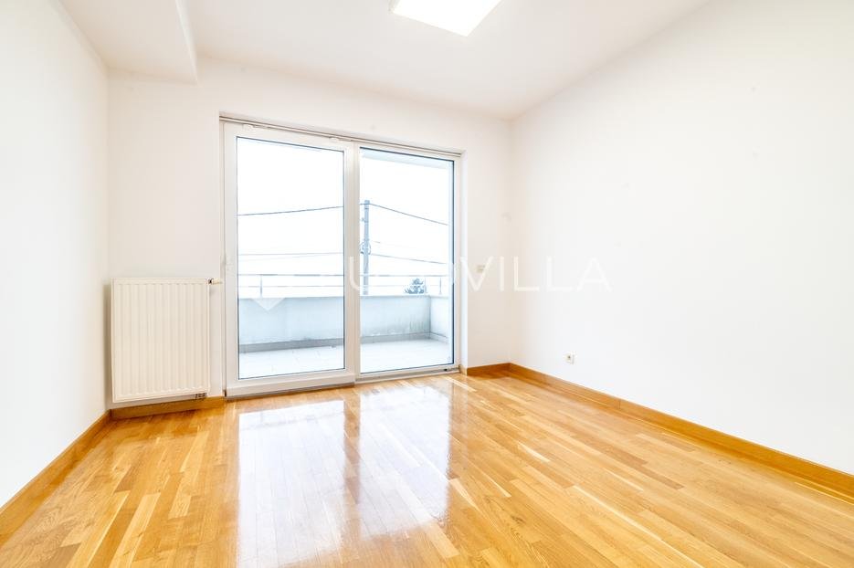 Business premises For rent - Grad Zagreb Podsused - Vrapče