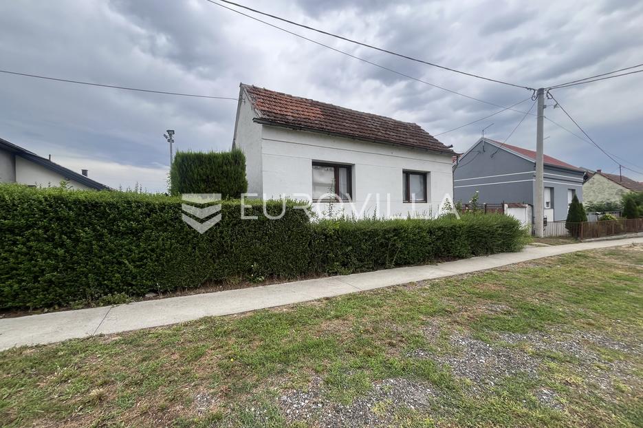 Kuća Na prodaju - Brodsko-posavska Garčin - foto 2/4