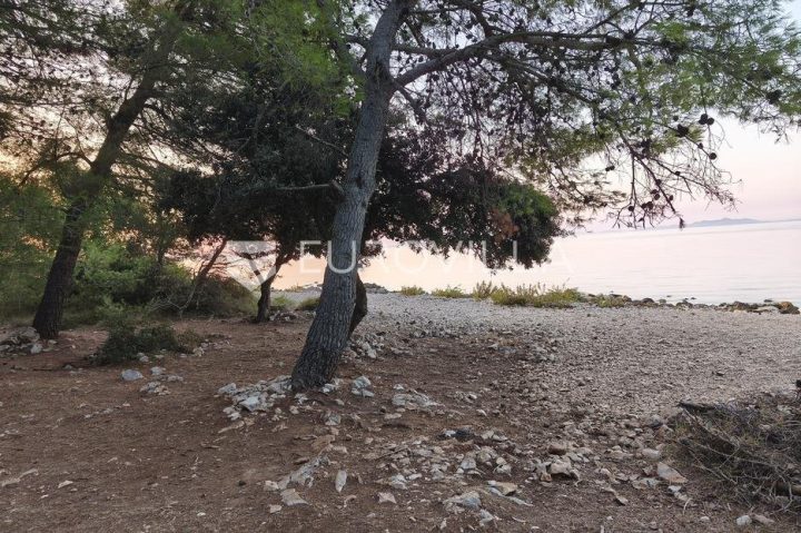 Pozemok na predaj 656 m² – Vir